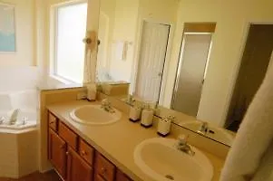 4611 5-Bedroom Pool Home, Lake Berkley Resort